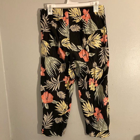 Sun bay cotton’s Hawaiian floral pants - Picture 2 of 3